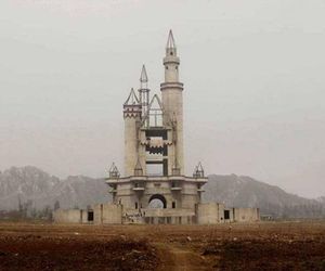 What the Abandoned Chinese Disneyland Looks Like Today